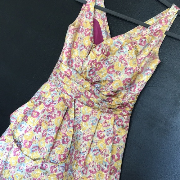 Party dress! - Picture 2 of 5